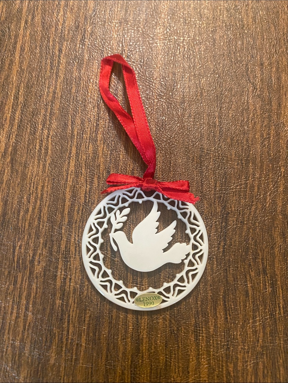 Lenox Yuletide ornament. Dove